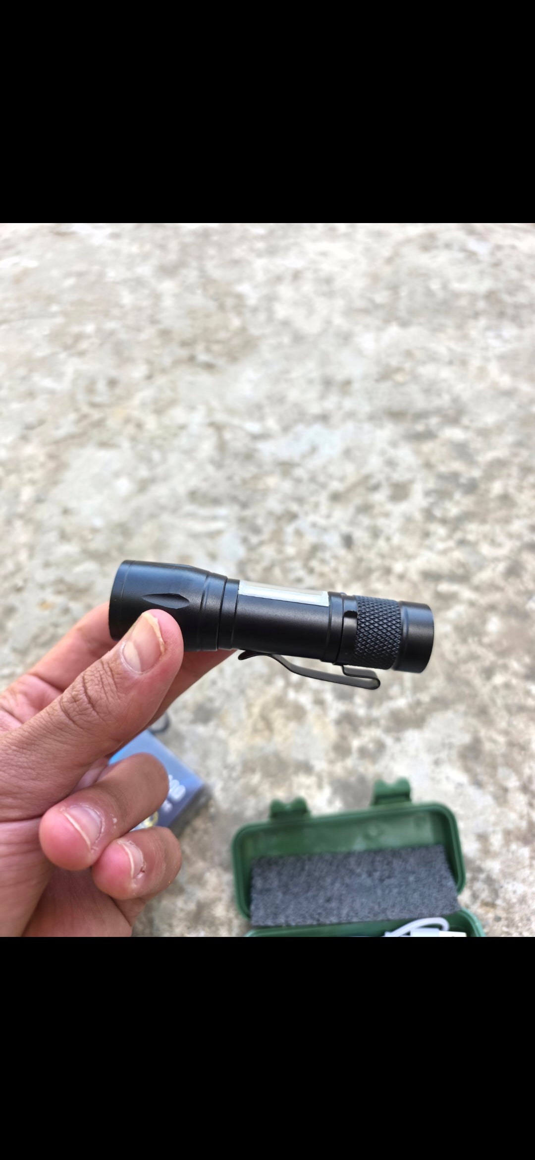 مصباح كهربائي torch